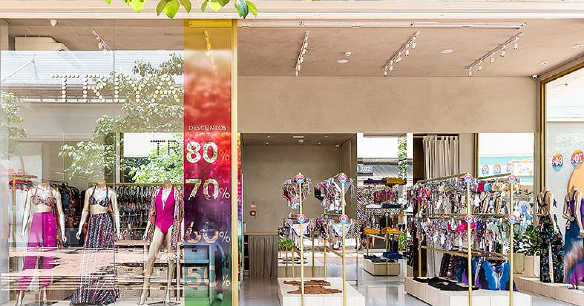 Natal do Catarina Fashion Outlet tem como tema “A Vila do Papai Noel” e árvore de 17,5 metros