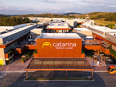Catarina Fashion Outlet lança campanha com descontos e sorteio de carro híbrido