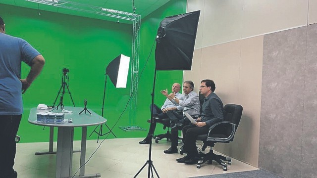 De olho na reeleição, prefeitos inauguram papo virtual nas redes