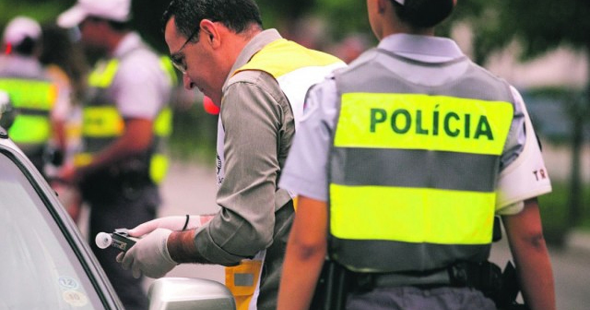 Detran quer fiscalizar 875 mil veículos, em Barueri já foram mais de 3,4 mil