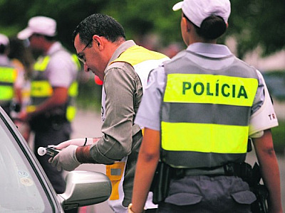 Detran quer fiscalizar 875 mil veículos, em Barueri já foram mais de 3,4 mil