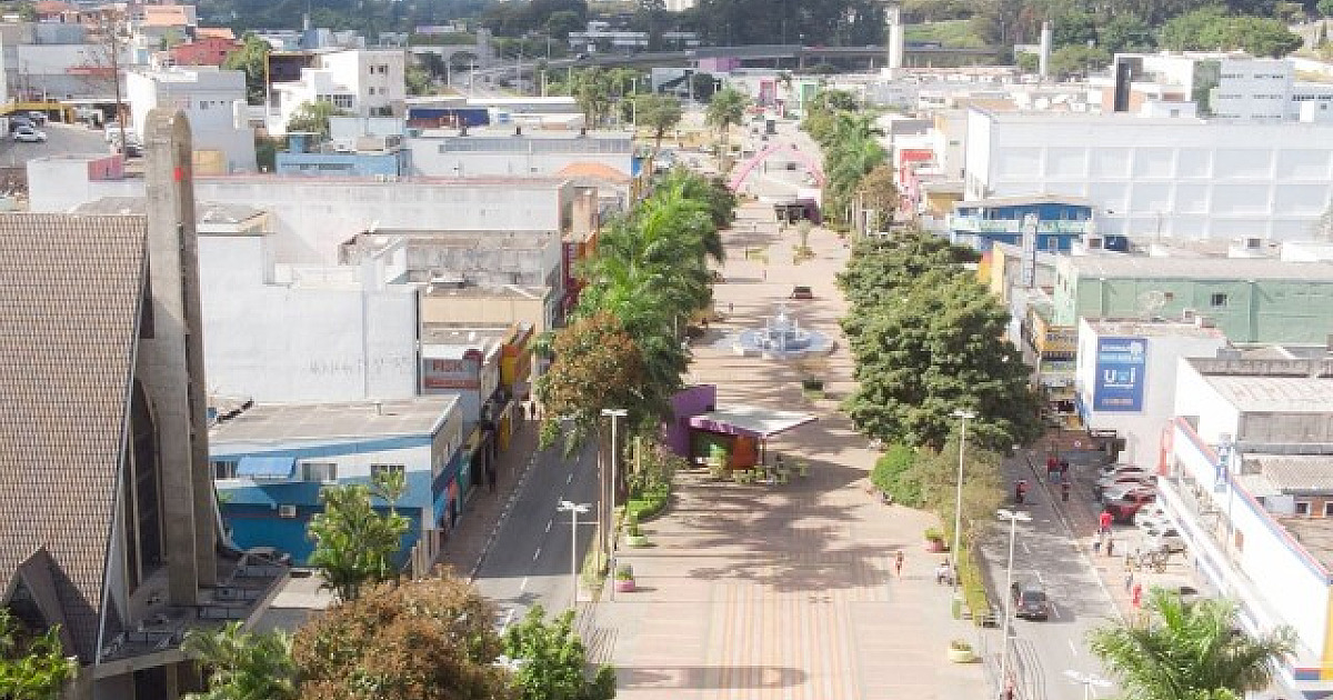 Ao contrário de divulgação nas redes sociais, comércio em Barueri segue aberto