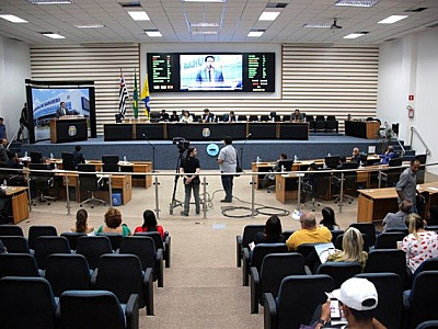 Câmara de Barueri se torna reduto bolsonarista