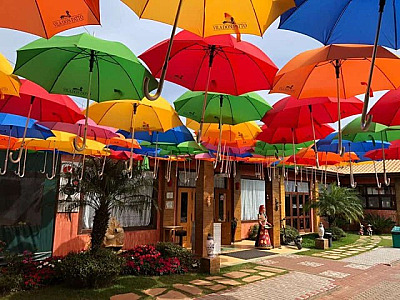 Vila Don Patto tem apresentações de dança típica aos finais de semana