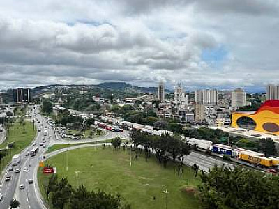 Rodovia Castello Branco segue com bloqueio parcial em Barueri nos dois sentidos