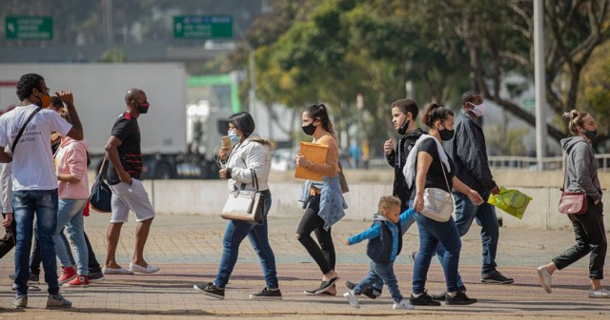 Barueri e Santana de Parnaíba chegam ao terceiro ano de pandemia da Covid-19 com redução nos novos c