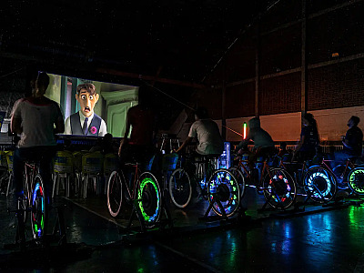 Bike Cine chega a Barueri com cinema movido a bicicletas