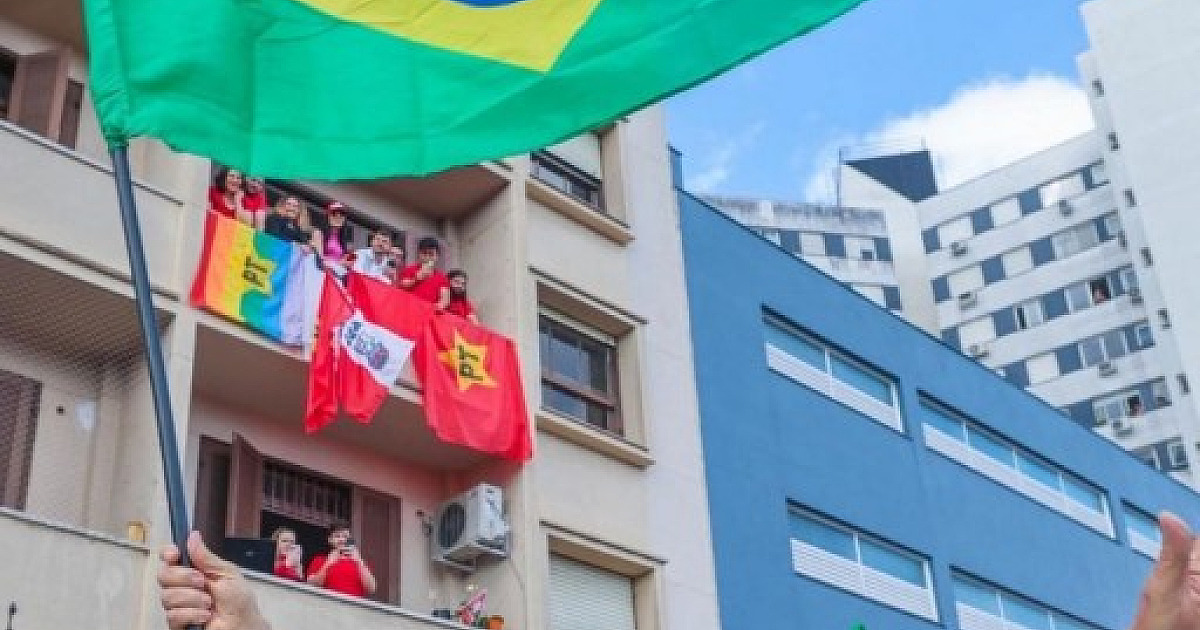 Com 99% das urnas apuradas, Lula é eleito presidente do Brasil