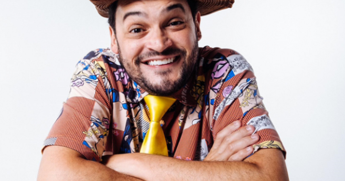 Humorista Matheus Ceará se apresenta no dia 23 em Santana de Parnaíba