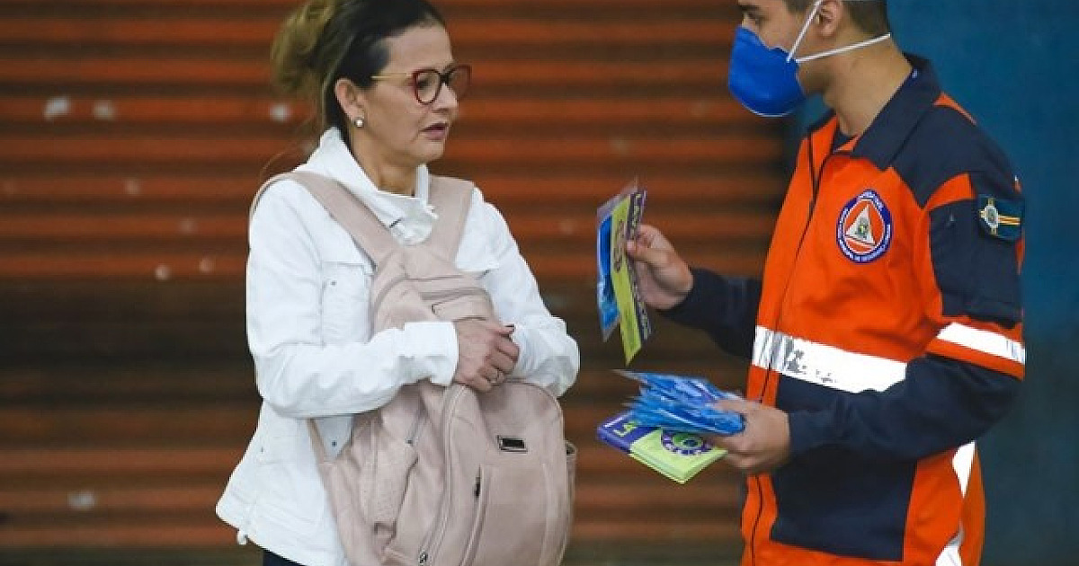 Após decreto, Parnaíba entrega mais de 30 mil máscaras para população