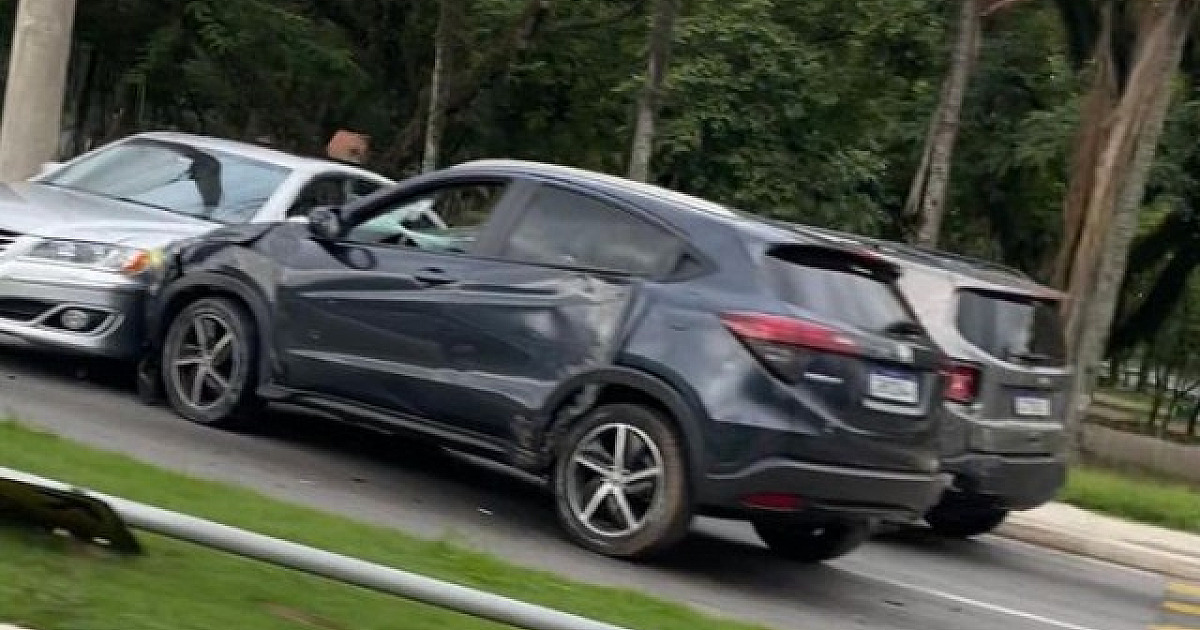 Motorista morre na Via Parque após ter carro atingido por objeto