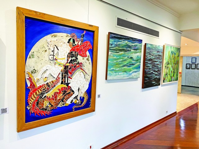 Alegria e  colorido do carnaval inspiram exposição no ATC