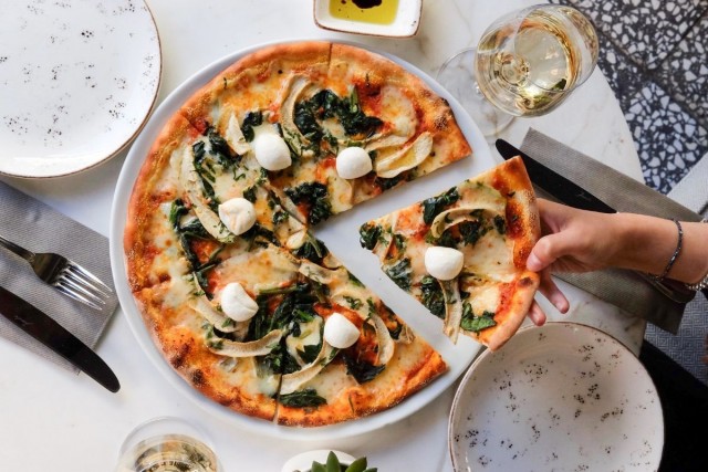 6 dicas para harmonizar pizza com vinho