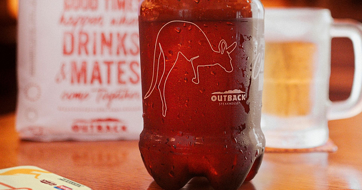 Outback presenteia clientes no delivery com 1 litro de Chopp Brahma ou de Iced Tea