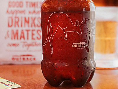 Outback presenteia clientes no delivery com 1 litro de Chopp Brahma ou de Iced Tea