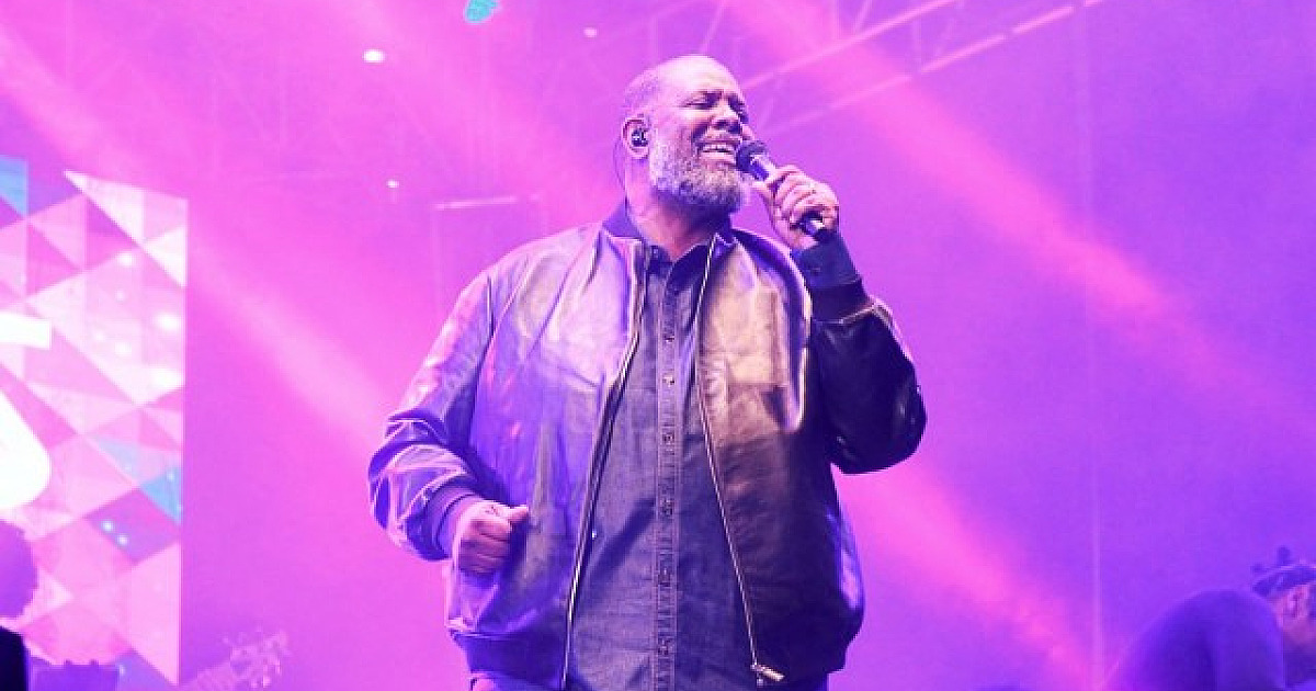 Aniversário de Barueri terá show gratuito do cantor Péricles