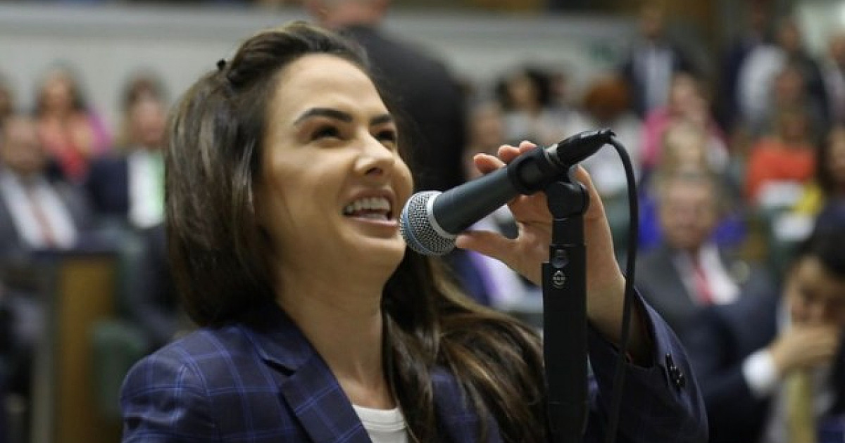 Bruna Furlan toma posse como deputada estadual, após três mandatos federais