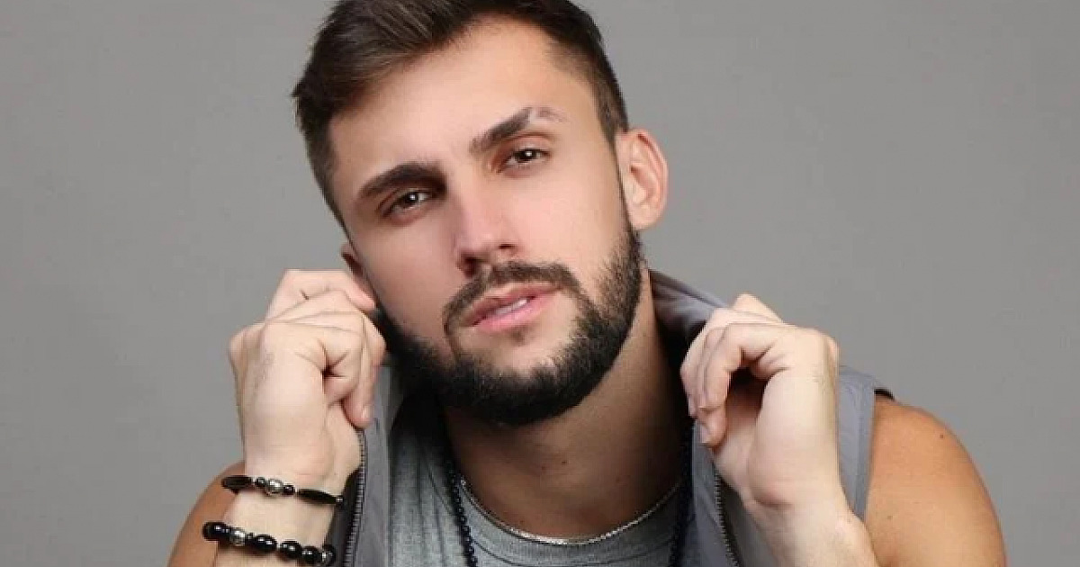 Ex-BBB Arthur Picoli se revolta com cobrança de R$ 3.437 na conta de água