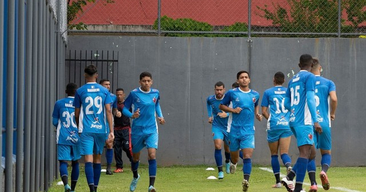 Oeste Barueri realiza peneiras para categorias Sub-15 e Sub-17