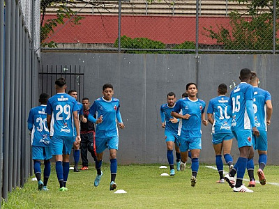 Oeste Barueri realiza peneiras para categorias Sub-15 e Sub-17