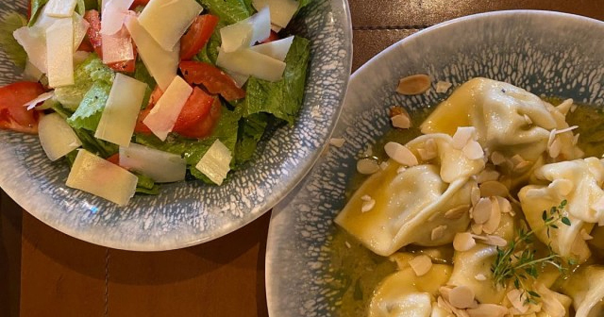 Hora do almoço ganha ‘novo status’ com cardápios assinados por chefs