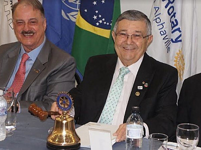 Rotary Club de Barueri Alphaville tem novo presidente