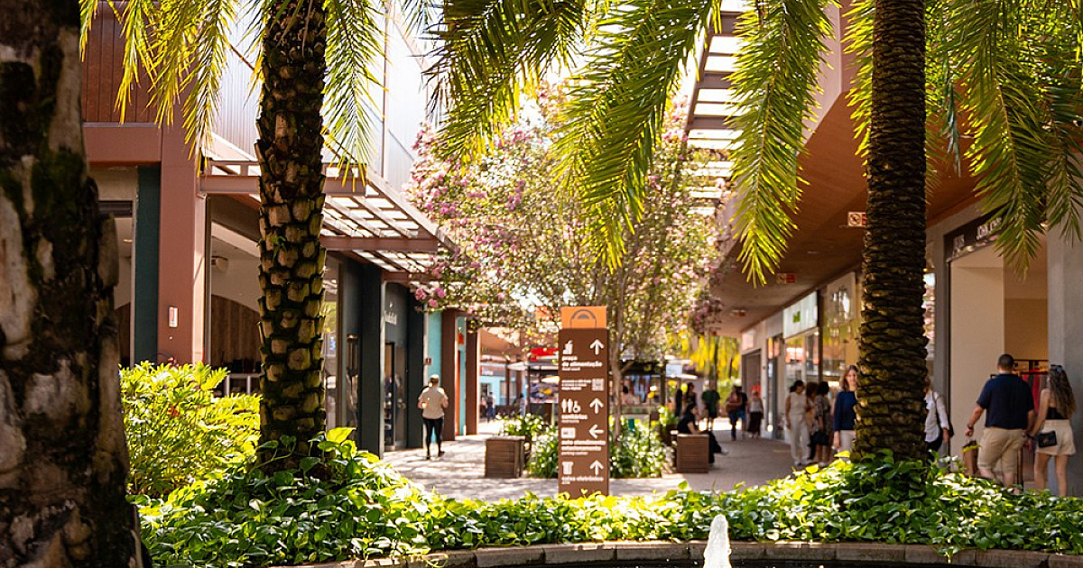 Catarina Fashion Outlet promove oficina infantil gratuita para criação de bonecos