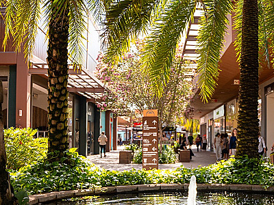 Catarina Fashion Outlet promove oficina infantil gratuita para criação de bonecos