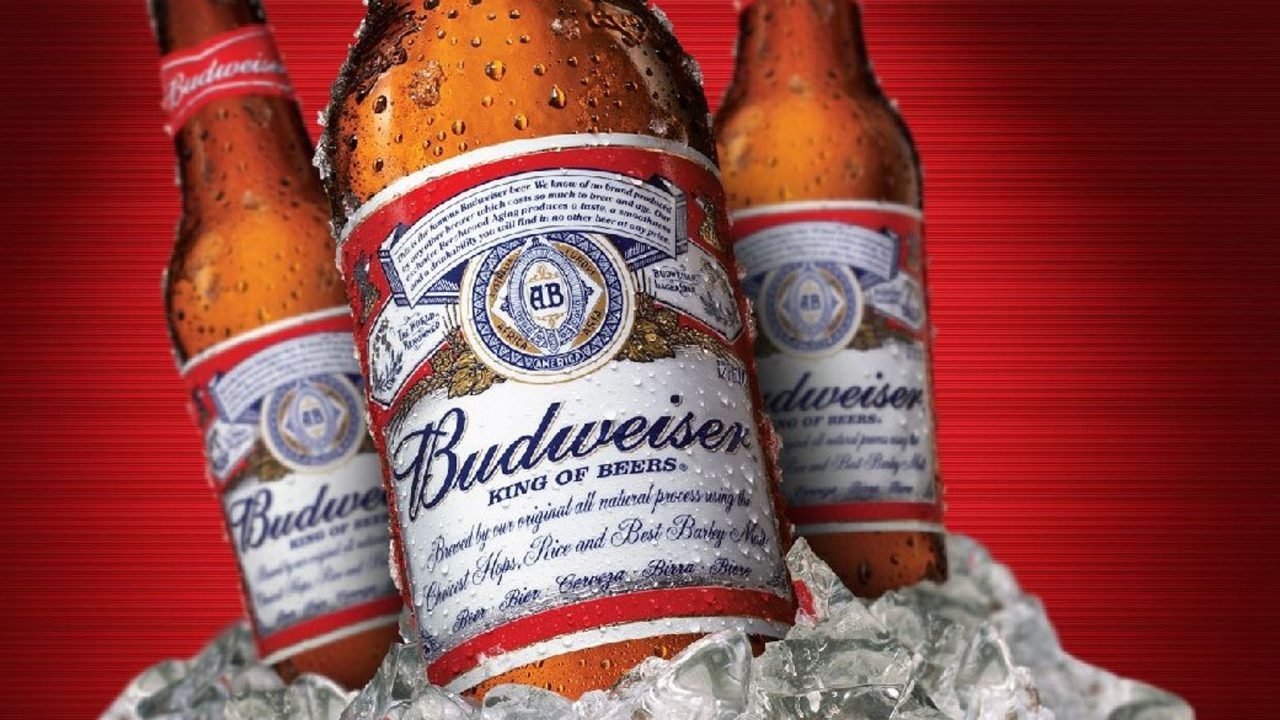 “King of Beers”: Budweiser reforça sua trajetória única e enfatiza por que é a cerveja mais valiosa