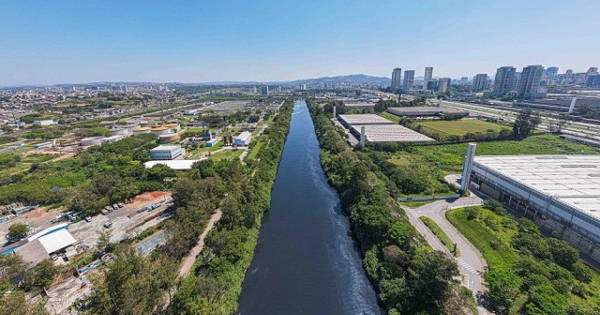 Mancha de poluição do Tietê em Barueri e Santana de Parnaíba tem qualidade da água "péssima"