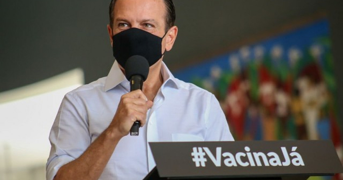 São Paulo anuncia vacinação de adolescentes a partir de agosto