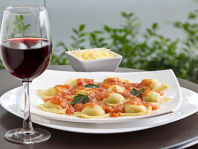 Bar do Alemão celebra o Dia dos Namorados com jantar à luz de velas