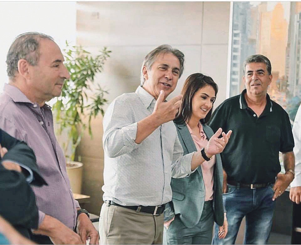 Questões municipais são as mais tratadas por deputados