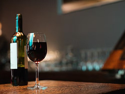 Dia da Pendura: Wine concede descontos de até 80% em vinhos