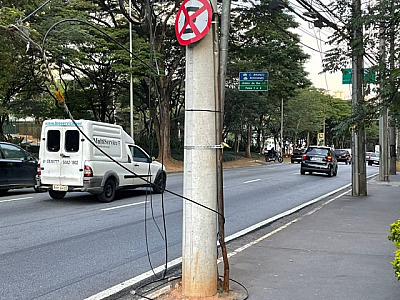 Apesar de projeto, fios pendurados seguem sendo um problema em Barueri e Parnaíba