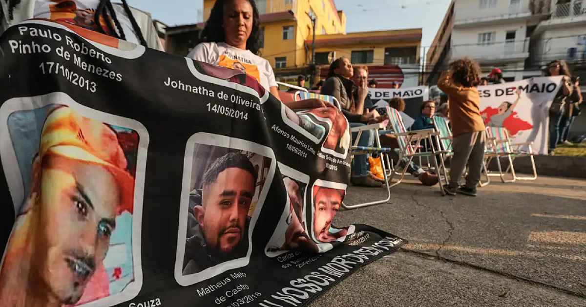 Familiares e movimentos fazem ato pelos 10 anos da chacina de Barueri, Osasco e Itapevi