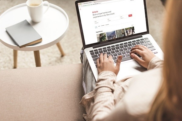 Airbnb adota medidas para enfrentar novo coronavírus