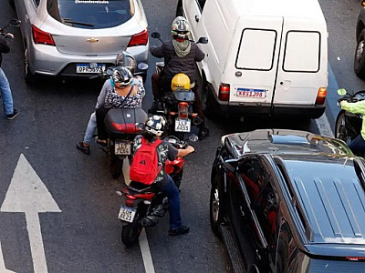 Para reduzir acidentes, Ecovias Raposo Castello realiza ação com motociclistas na sexta (15) em Baru