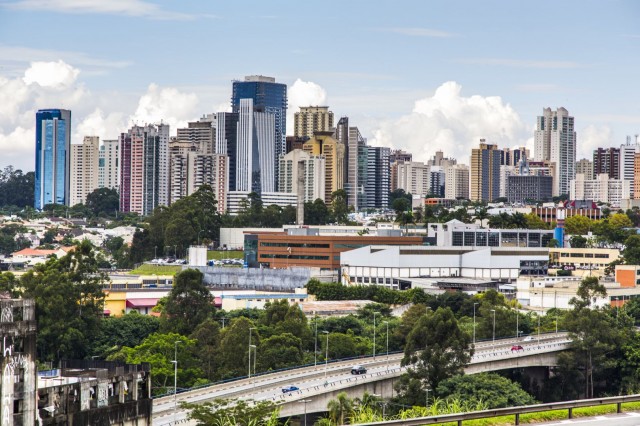 Barueri autoriza reabertura de bares, restaurantes e salões de beleza