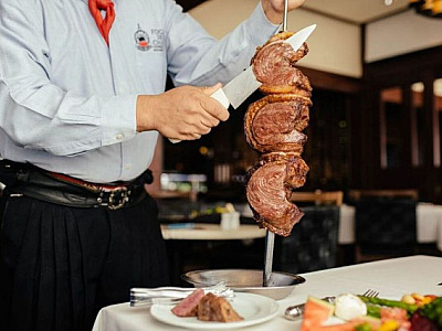 Rede tradicional de churrascarias abre unidade no Shopping Tamboré