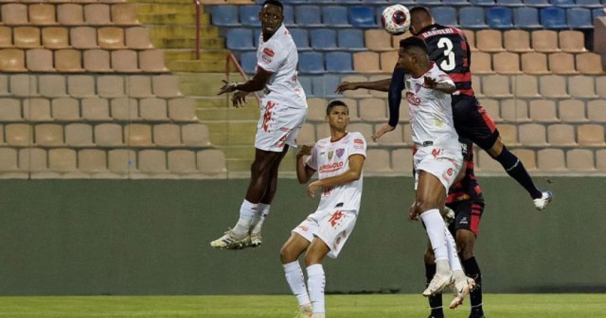 Oeste Barueri perde para Noroeste em casa