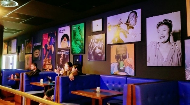 Famoso bar de jazz de Nova York abre filial em São Paulo