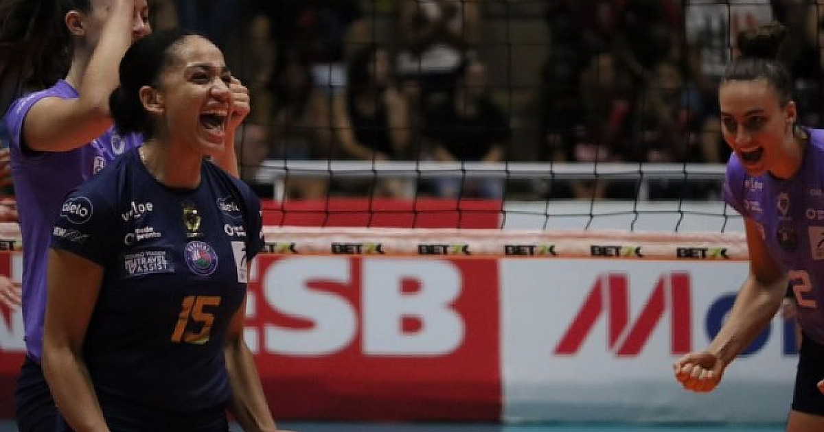 Vôlei Barueri domina jogo contra o Flu e sobe duas posições na Superliga