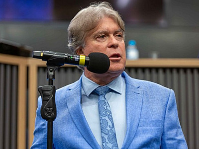 Com a saída de Celso Furlan, vereadores pressionam por troca no secretariado