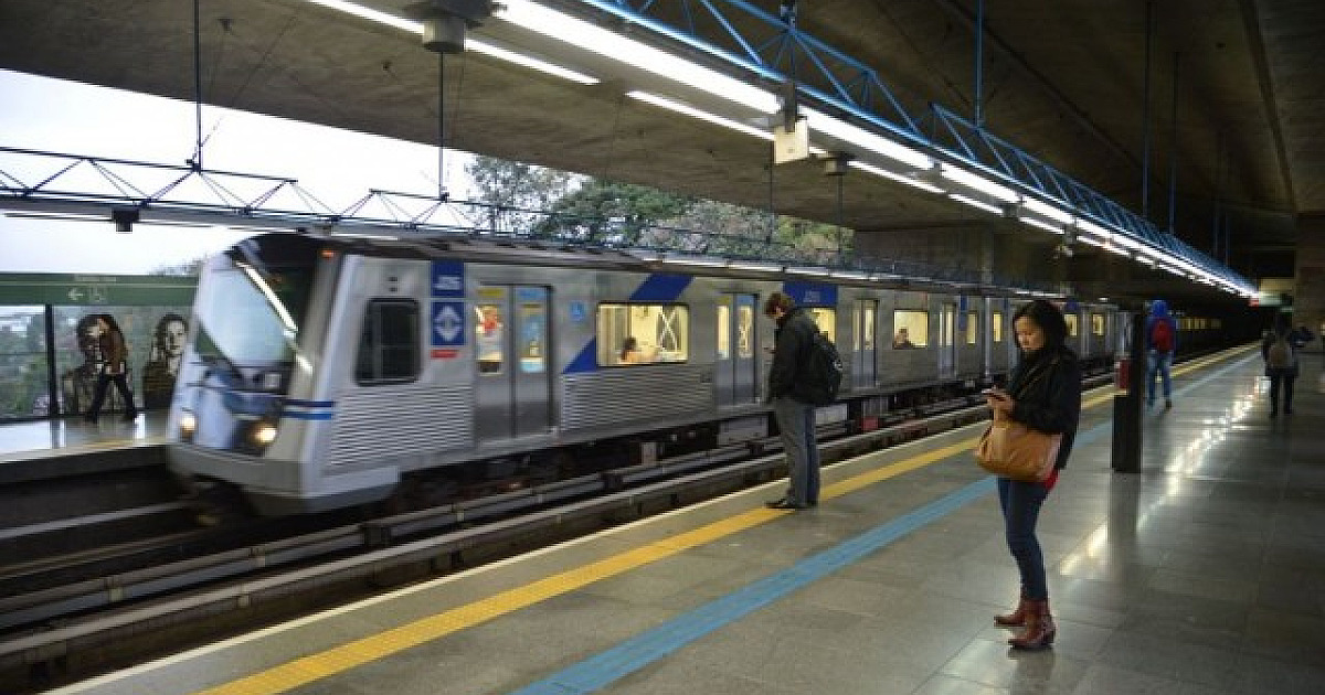 Após fim de greve, metrô e CPTM voltam a funcionar em SP