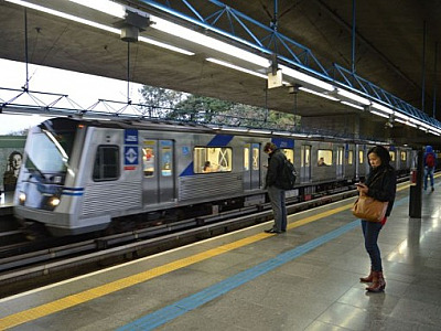 Após fim de greve, metrô e CPTM voltam a funcionar em SP