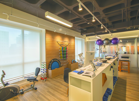 Premiada, Lock se destaca em prazos de entregas