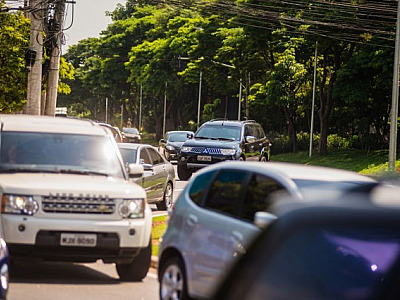 Grupo no WhatsApp traz informações em tempo real sobre trânsito em Alphaville