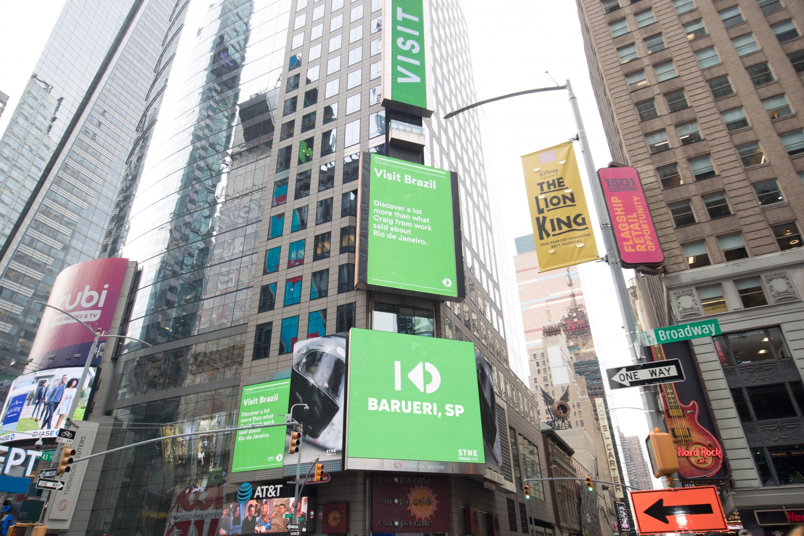 Fintech homenageia Barueri na Times Square