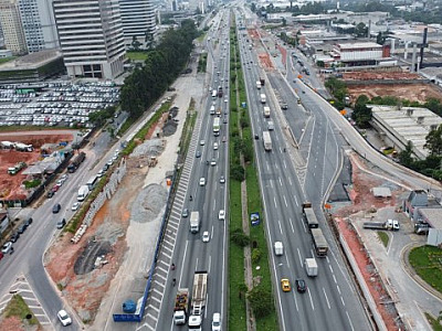 Mais de 1,4 milhão de veículos devem passar pelo sistema Castello-Raposo durante as festas de fim de